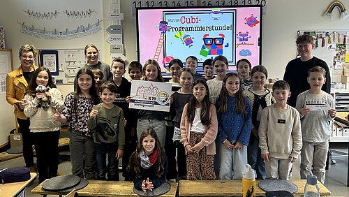 Kinder der DiBo in Herzogerath lernen programmieren mit Cubi - IT4Kids